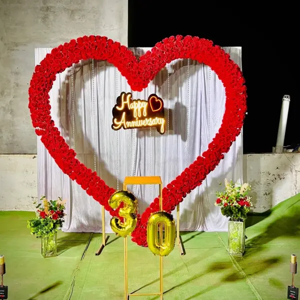 Anniversary Decor 36