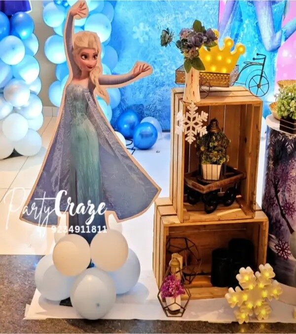 Frozen Theme 4