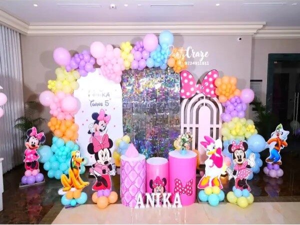Minnie Mouse Theme 7